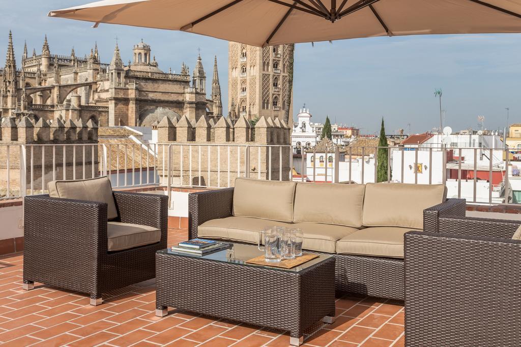 Puerta Principe Luxury Apartments Seville Room photo