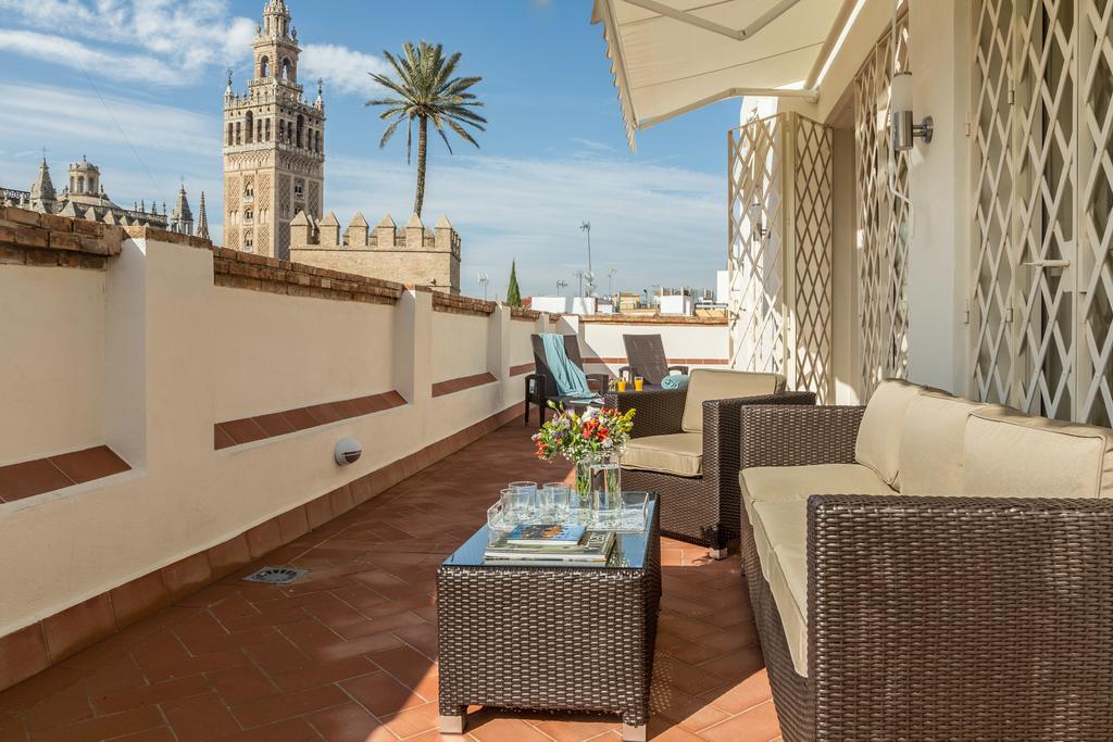 Puerta Principe Luxury Apartments Seville Exterior photo