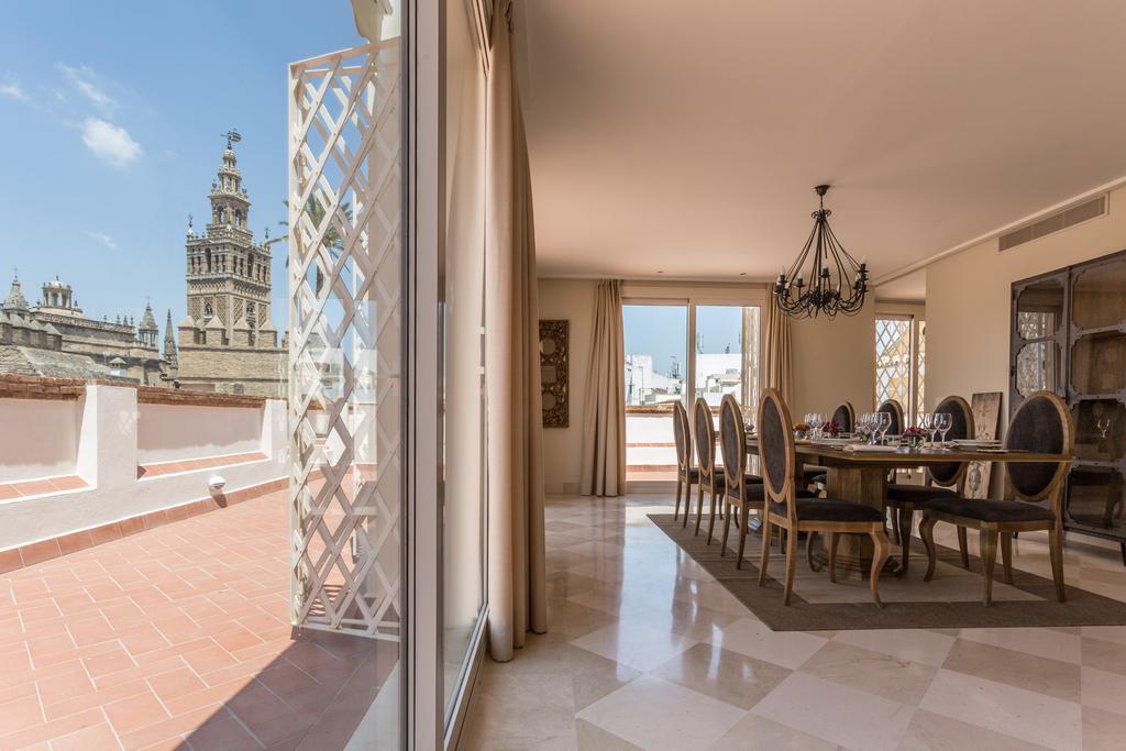 Puerta Principe Luxury Apartments Seville Room photo