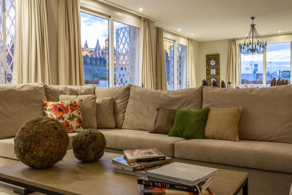 Puerta Principe Luxury Apartments Seville Exterior photo