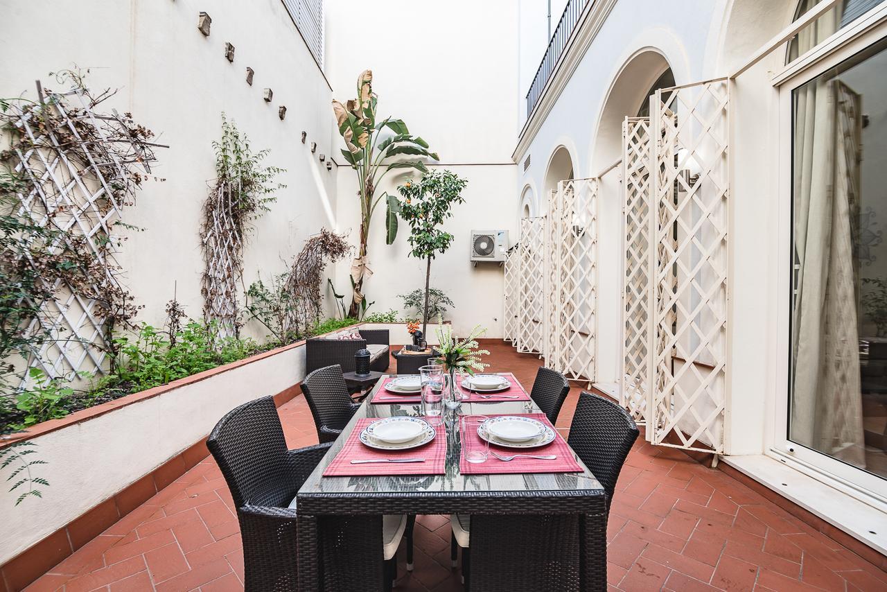 Puerta Principe Luxury Apartments Seville Exterior photo